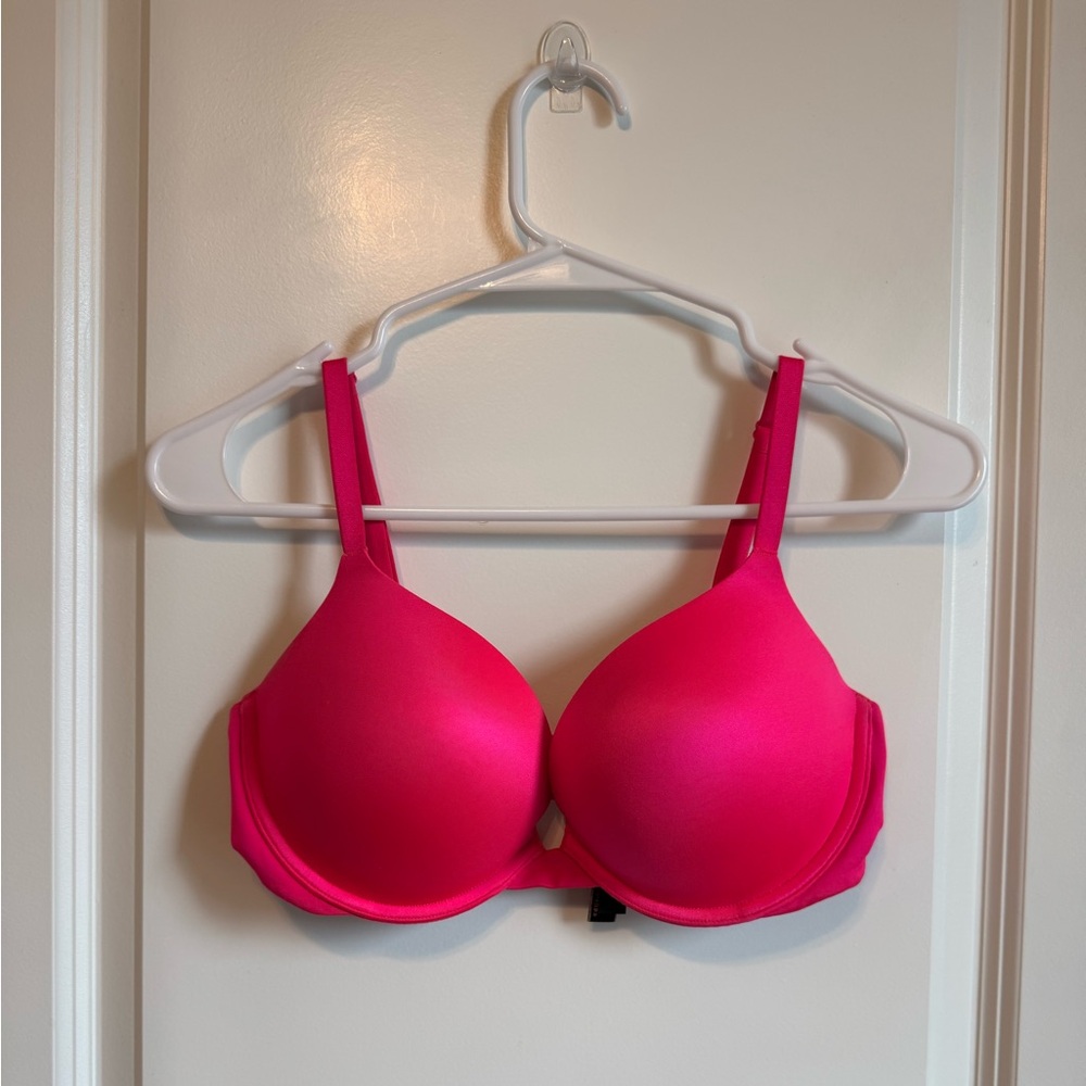 Victoria’s Secret bra size 34D pink very sexy push up